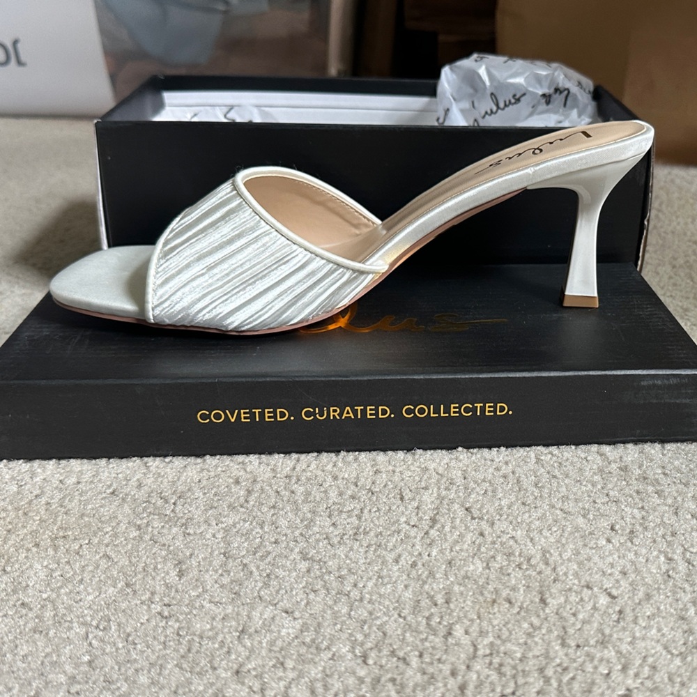 Lulu's Cream Textured Heels